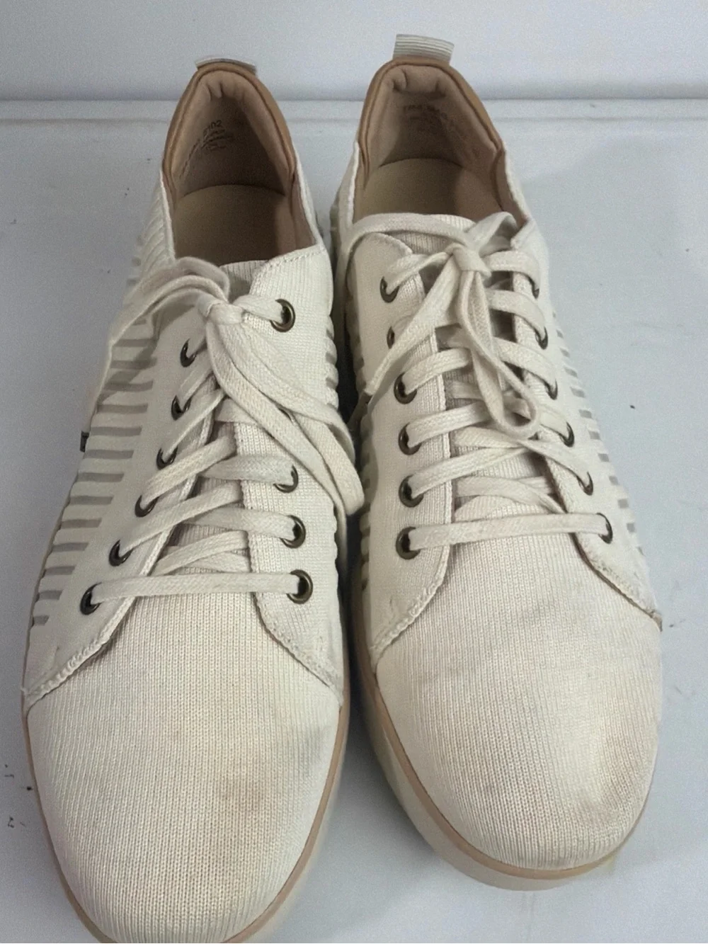 TRAQ by Alegria Cream Knit Platform Sneakers 39 Coastal Comfort